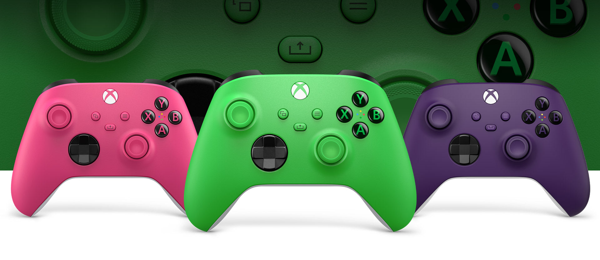 https://cms-assets.xboxservices.com/assets/18/bb/18bbb14a-673b-4def-97e8-de34c1e13a4f.jpg?n=Xbox-Wireless-Controller_Image-Hero-768_957848-2_1920x831_01.jpg