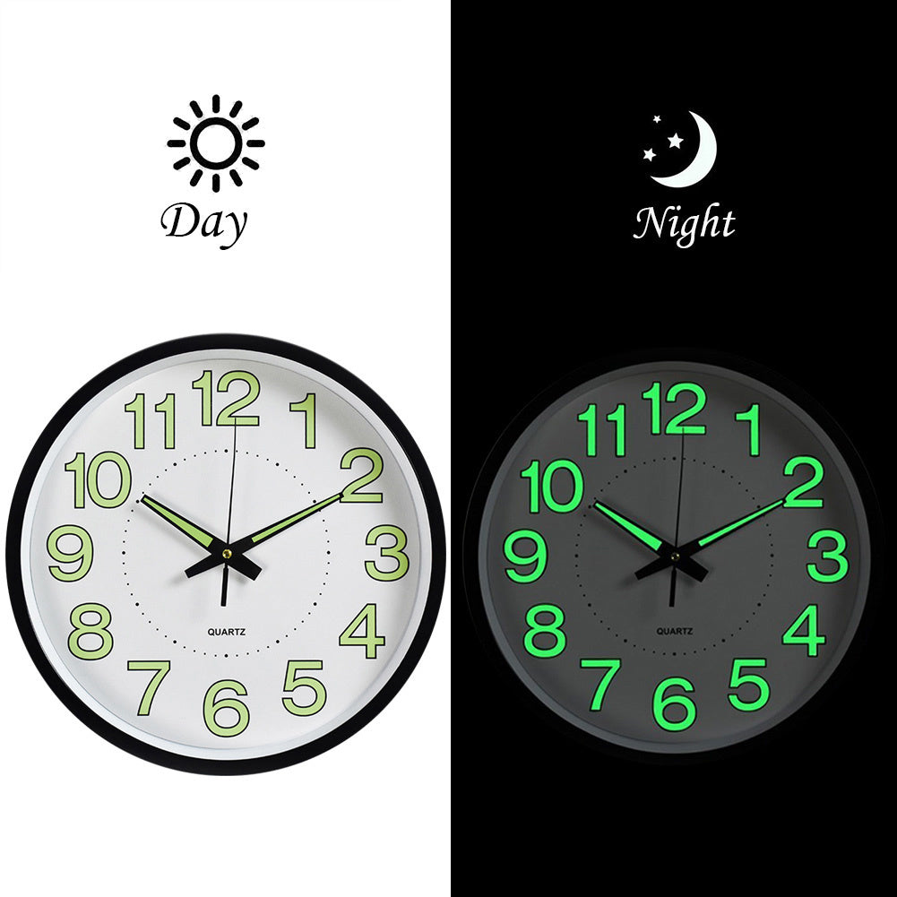 LIVINGANDHOME Luminous Glow in The Dark Wall Clock