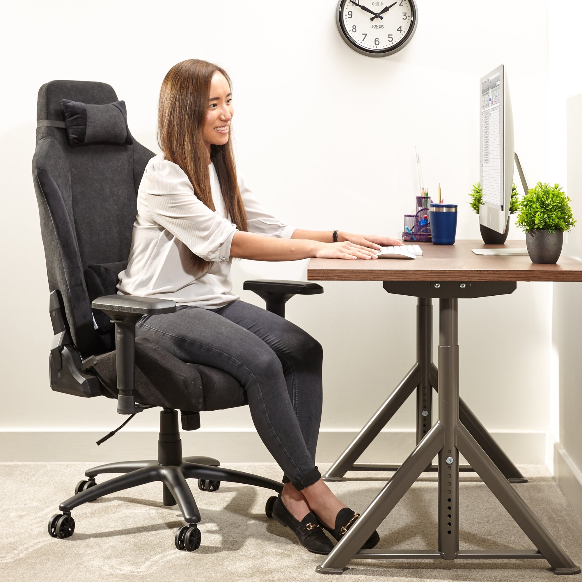 Messina Ergonomic Fabric Gaming Office Chair: Adjustable Comfort, Lumbar Support, Black