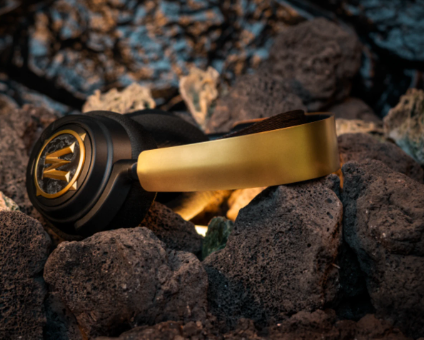 SteelSeries Arctis Nova 7 WoW Edition Multi-Platform Wireless Gaming Headset